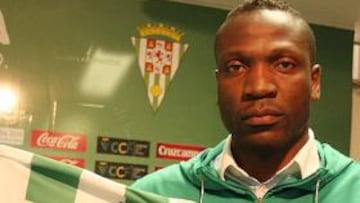 El Córdoba ficha al camerunés Lauren, que busca una "segunda oportunidad"