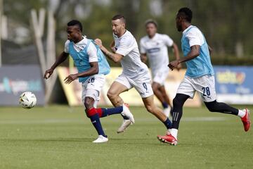 El equipo de Julio Comesaña se sigue preparando para la seguidilla de partidos difíciles que le viene con presencia en el torneo local e intrenacional.