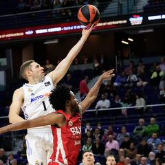 El Madrid caza al líder