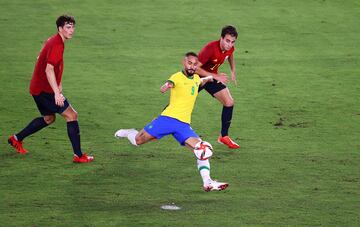 Matheus Cunha marca el 1-0. 