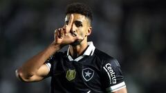 Chris Ramos deslumbra en Brasil