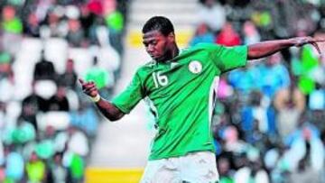 <b>IMPORTANTE BAJA. </b>Kalu Uche, en un partido con la selección nigeriana.