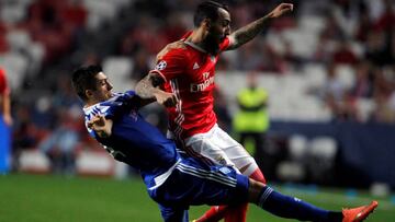 Salvio pone segundo al Benfica; Jiménez juega 21'