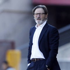 Anquela, mano izquierda y versatilidad en la pizarra