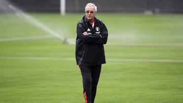 Técnico de Perú analiza a Colombia.