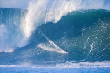 TUDOR Nazar¨¦ Tow Surfing Challenge presented by Jogos Santa Casa.