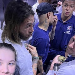 El selfie de una golfista rusa con Messi, Mbappé y Ramos en el ascensor se hace viral