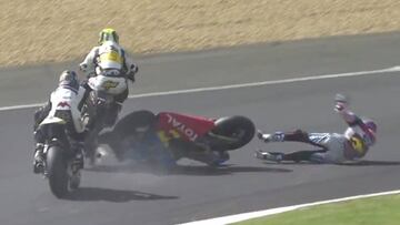 Álex Márquez e Iker Lecuona en su accidente de Le Mans.