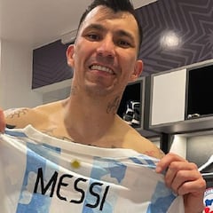 "Extraterrestre": el reencuentro de Medel y Messi en Argentina