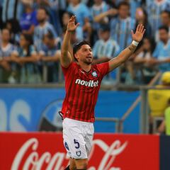 Loyola jugó un partido superlativo en Brasil y le dejó un mensaje a Soteldo: “A veces...”