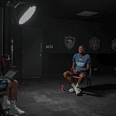 Mosquera, otro murciélago que vuela a la Premier