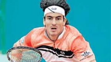 <b>ADELANTE. </b>Tommy Robredo se paseó ante Tipsarevic.