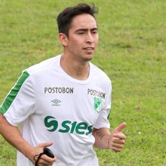 Miguel Ángel Russo niega un interés por Fabián Sambueza