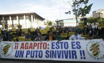 Manifestación de los seguidores del Zaragoza antes del partido.