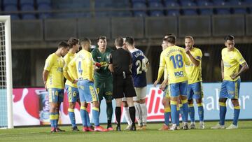 Hernández ajusticia a una decepcionante UD Las Palmas