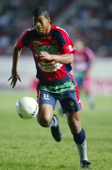 Rónald Gómez jugó en el Irapuato en 2003.