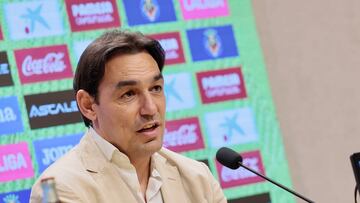 Tena: “Hay negociaciones abiertas, tienen que venir jugadores arriba y en defensa”