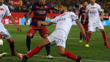 Madrid 22/05/2016 foto.ALEJANDRO RUESGA. Barcelona-Sevilla final de la copa del Rey. de iz a der, pieue, iborra, rafinha y carri&ccedil;o