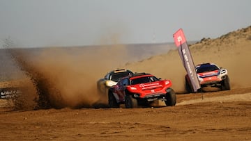 Laia Sanz (ESP) / Fraser McConnell (JAM), Acciona | Sainz XE Team Klara Andersson (SWE) / Timo Scheider (DEU), SUN Minimeal Team Catie Munnings (GBR) / Timmy Hansen (SWE), Andretti Altawkilat Extreme E during the Saudi Arabia on February 18, 2024. (Photo by Sam Bagnall / LAT Images)