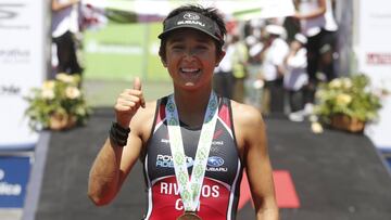 La Triatleta Chilena, Barbara Riveros, se consagra ganadora del Ironman 70.3 de pucon.