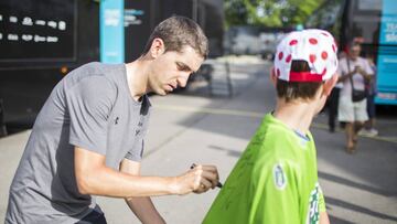 Mikel Nieve, de Sky a Orica en 2018: “Son nuevas ilusiones”