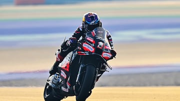 Jorge Martín con la Aprilia en Qatar.