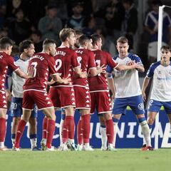 El Alcorcón vuelve al farolillo rojo año y medio después