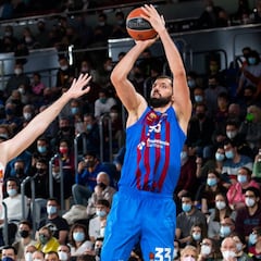 Las figuras del Barça tumban al Estrella Roja