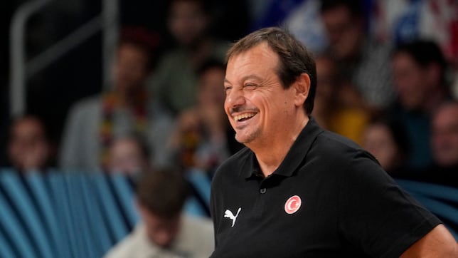 Ataman: el mundo por montera y su hijo Sarp como entrenador asistente