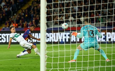 Marcus Rashford marca el 3-1 al Elche. 