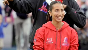 Mexicana, Diana Flores, rindió homenaje a las mujeres que impulsan el Flag Football; estuvo acompañada de mujeres históricas y jugadores de la NFL.