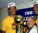 Es 1985: Kareem y los Lakers vencen en el Boston Garden