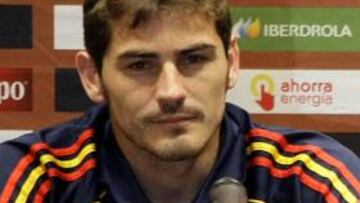 Casillas: "Llorente te aporta cosas que otros no tienen"