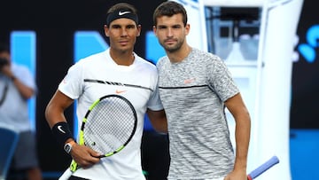 Rafael Nadal y Grigor Dimitrov posan antes de disputar las semifinales del Open de Australia 2017.