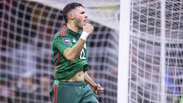 Santiago Gimenez of Mexico during the game Mexican National Team (Mexico) vs Honduras, corresponding to the Quarterfinals second Leg of the Concacaf Nations League 2023-2024, at Azteca, on November 21, 2023.
<br><br>
Santiago Gimenez de Mexico durante el partido Seleccion Nacional Mexicana (Mexico) vs Honduras, correspondiente a Cuartos de Final Vuelta de la Liga de Naciones de Concacaf 2023-2024, en el Estadio Azteca, el 21 de Noviembre de 2023.