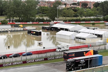 Las graves inundaciones en la regi¨®n de Emilia Roma?a en 2023 obligaron a la F1 a cancelar la carrera que se iba a disputar el fin semana del 20 y 21 de mayo. Hubo 14 fallecidos y 20.000 evacuadas debido a las fuertes lluvias.