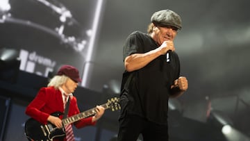 Primer concierto de AC/DC en Sevilla de la gira ‘Power up Tour 2024' Primeras actuaciones del primer concierto de AC/DC en el Estadio Olímpico de Sevilla. A 29 de mayo de 2024, en Sevilla (Andalucía, España). La mítica banda australiana de hard-rock AC/DC vuelve a Sevilla este miércoles ocho años después con el primero de sus dos conciertos en la Cartuja, dentro de su gira europea, que tiene por título 'Power up Tour 2024'.
29 MAYO 2024
Francisco J. Olmo / Europa Press
29/05/2024