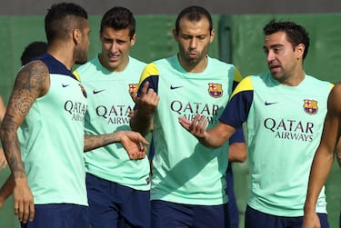 Mascherano: "Xavi necesita tiempo, pero está capacitado para levantar al Barça"