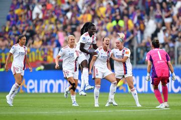 Amandine Henry inauguró el marcador en Turín.