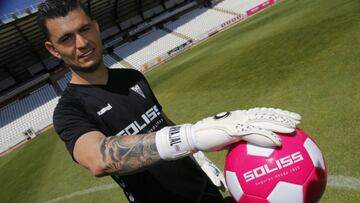 Danny Carvajal en su presentaci&oacute;n como jugador del Albacete.