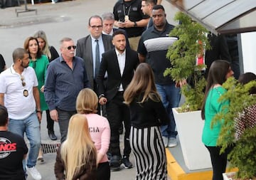 Neymar arrives at a police station in Sao Paulo, Brazil June 13, 2019.