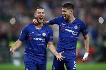3-0. Eden hazard celebr¨® el tercer gol que marc¨® de penalti.