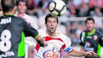 Coke, ante el Elche.