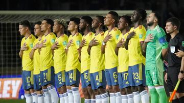 Jugadores de la Selección Colombia en partido ante Venezuela por Eliminatorias.