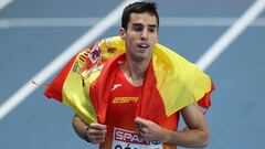 TORUN, POLAND - MARCH 05: Bronze medalist Jesus Gomez of Spain celebrates following the Men's 1500 metres final during the second session on Day 1 of European Athletics Indoor Championships at Arena Torun on March 05, 2021 in Torun, Poland. Sporting stadi