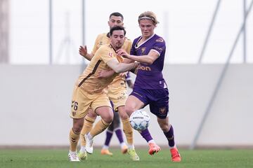 Ram¨®n, contra el Go Ahead Eagles,.