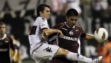 <b>CONTUNDENTE. </b>Goltz, en la imagen el de la derecha, reveló que tiene una oferta del Betis.