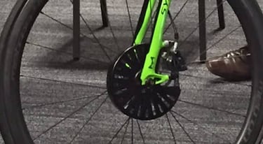 Frenos de disco: esta es la propuesta que estudia la UCI