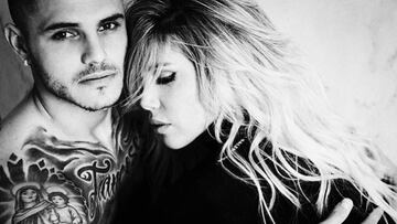 Mauro Icardi abrazando a Wanda Nara en un posado.