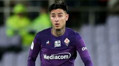 Erick Pulgar fue titular en derrota de la Fiorentina ante el Milan